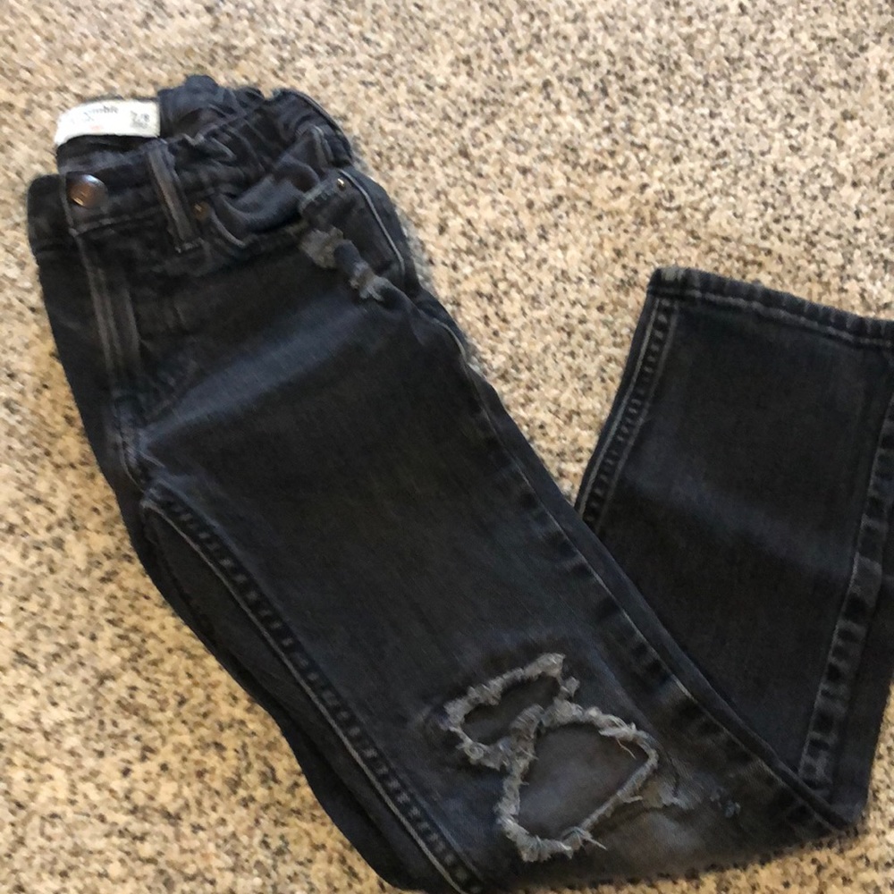 Boys 7/8 — Abercrombie kids — skinny Jean